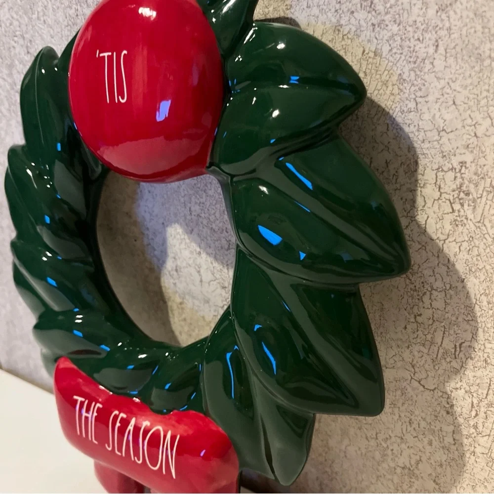 Rae Dunn Ceramic Holiday Wreath Tia the Season Festive Green and Red 11 inches